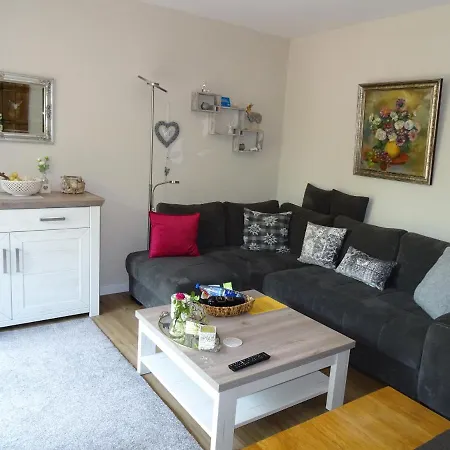 Krekel In Ruhiger Lage, Komplett Renoviert Und Neu Eingerichtet *